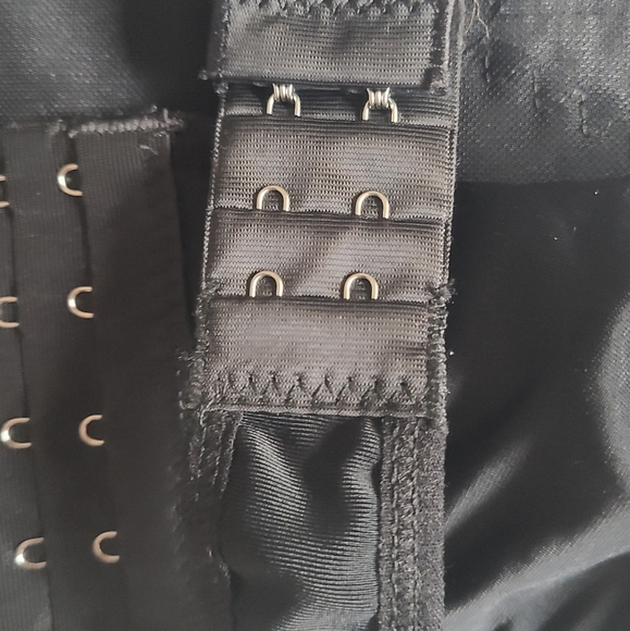 NWOT Women New Posture Corrector Lift Up Bra M - Picture 6 of 6